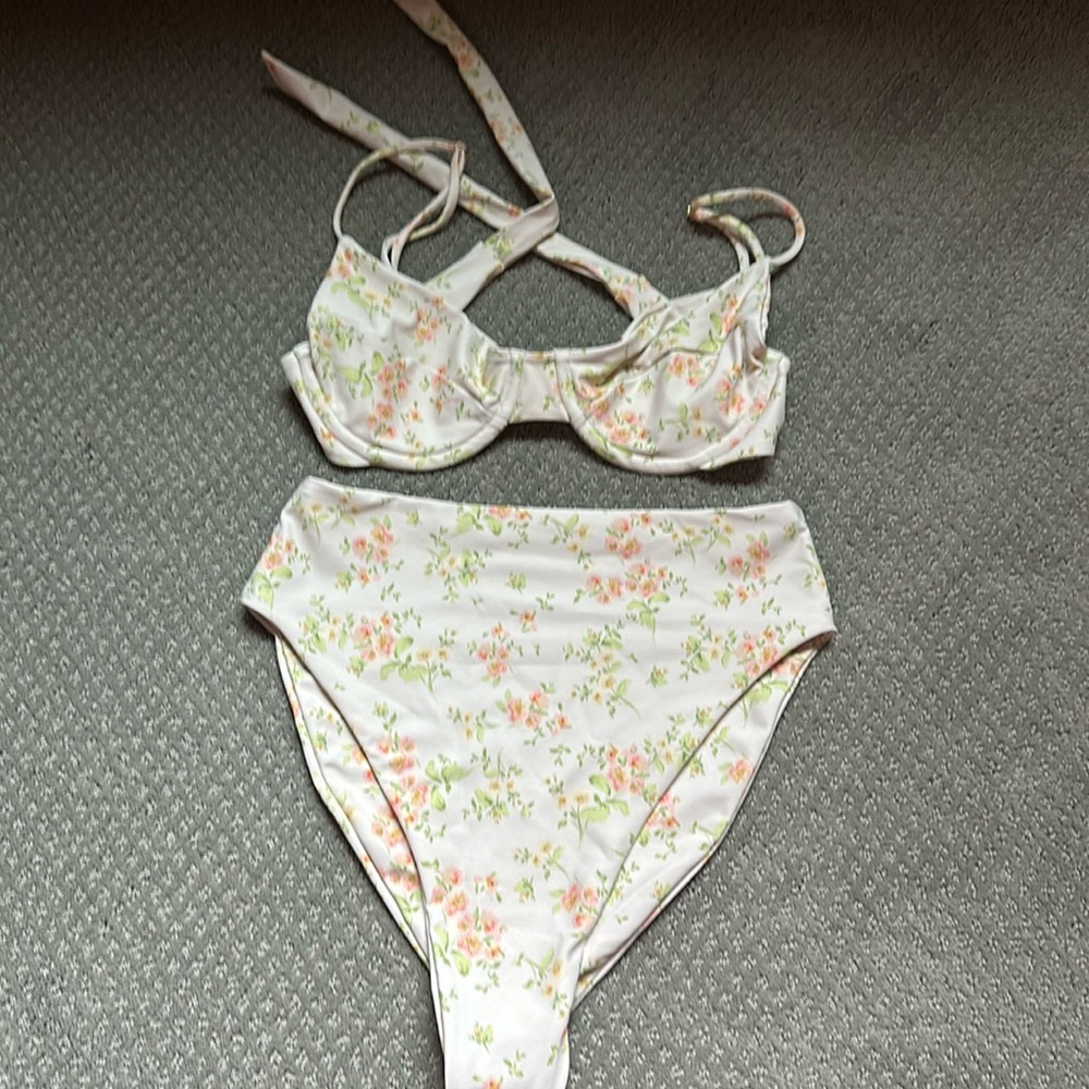 SKATIE High Waisted Bikini Size Medium